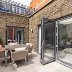 Bond Street Stay