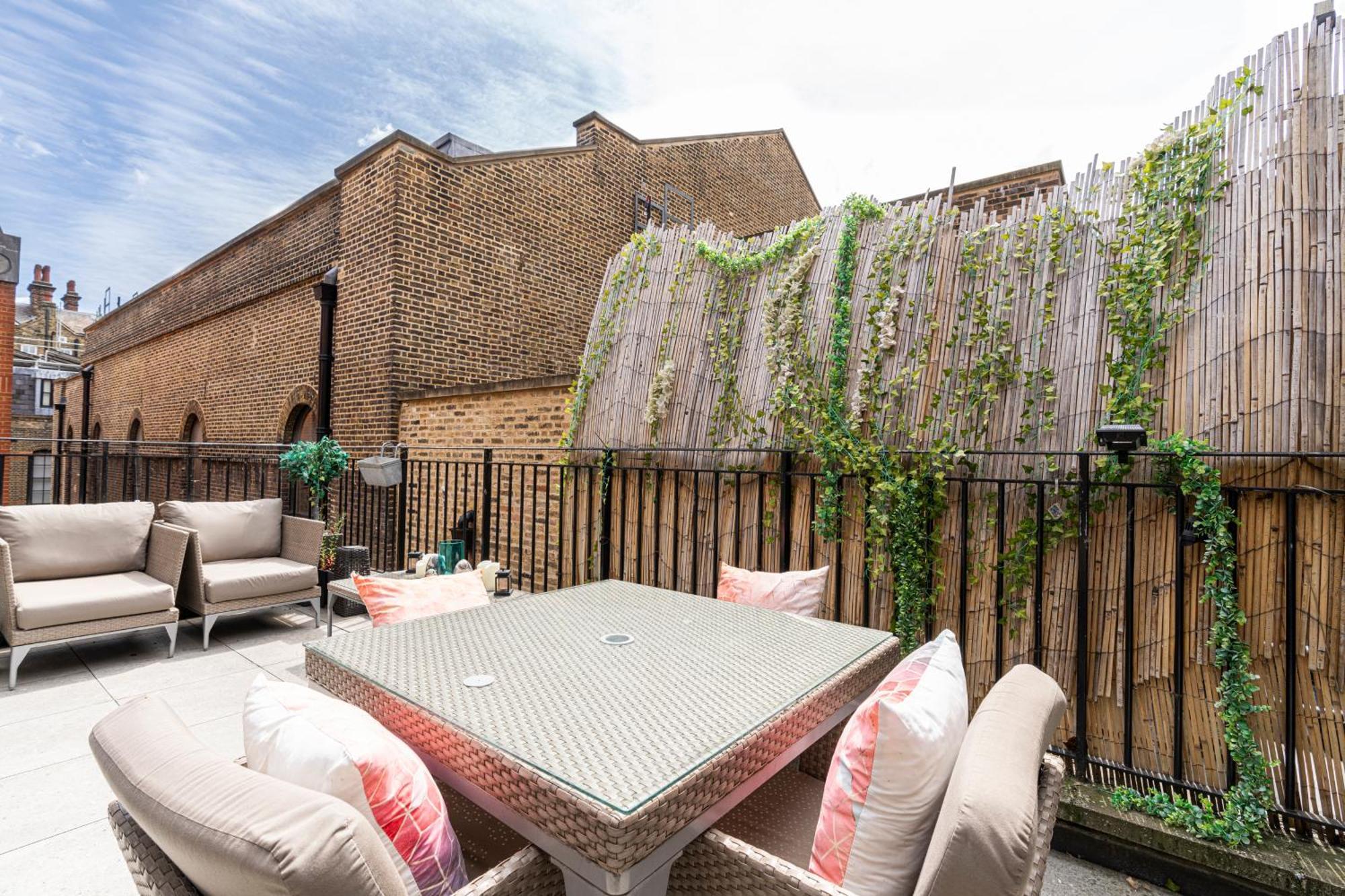 Bond Street Apartment