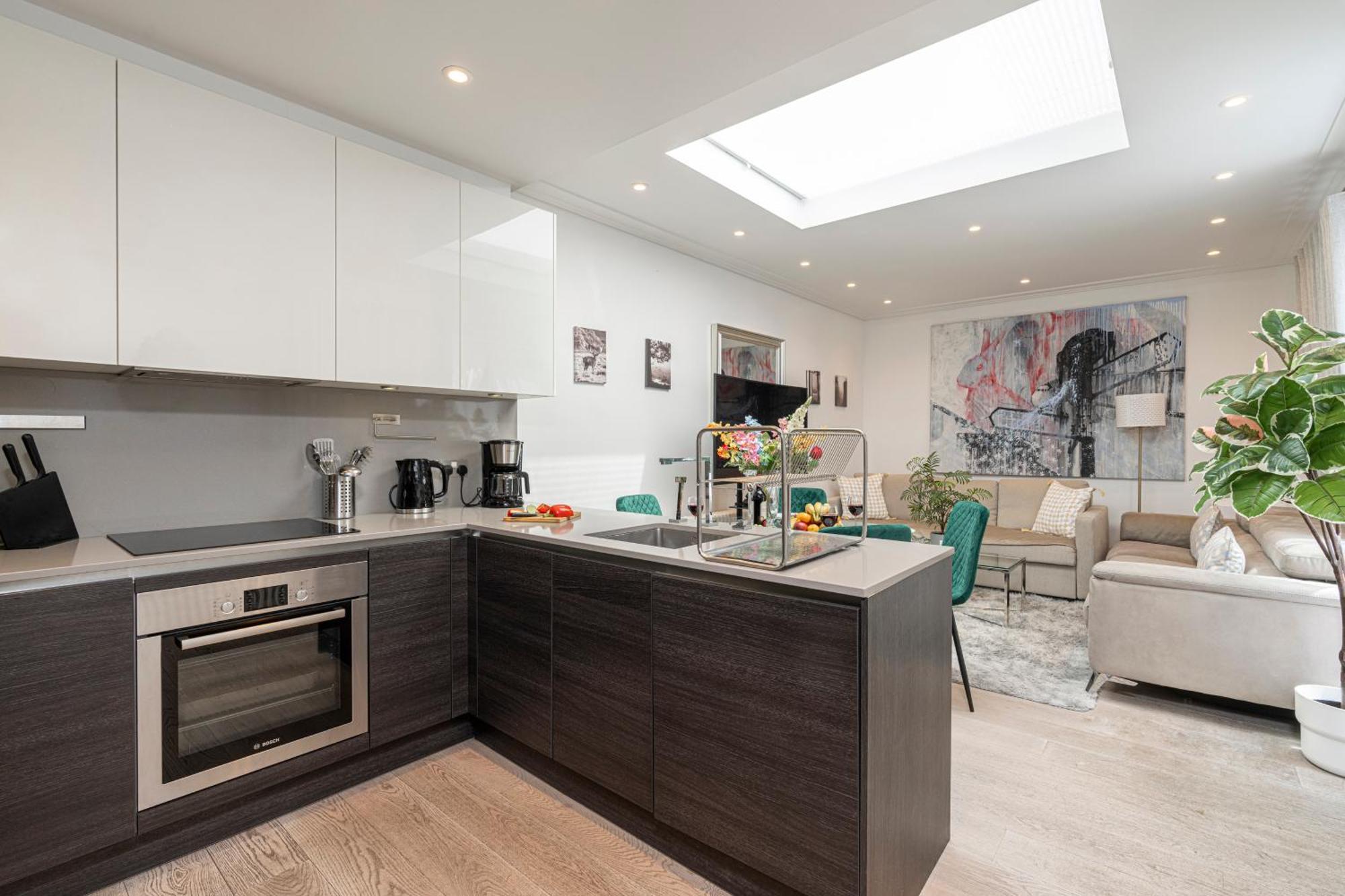 Bond Street Apartment *